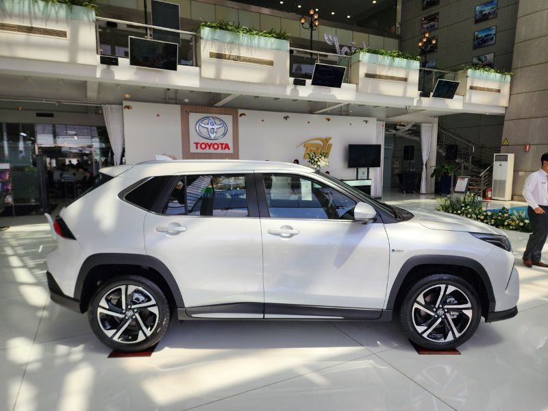 Toyota Yaris Cross V (4)