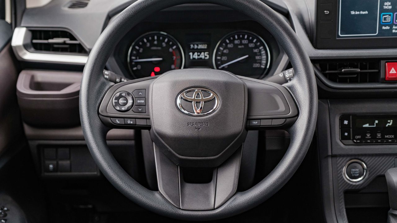 giá xe Toyota Avanza Premio bán tại Biên Hòa (6)